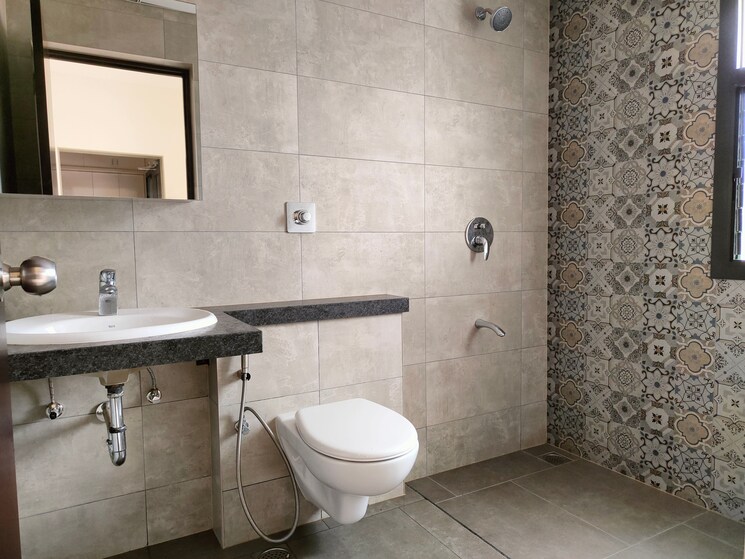 Bathroom, sobha-lake-garden 1 Bedroom 765 Sq.Ft. Apartment In Kr Puram Bangalore 9112907