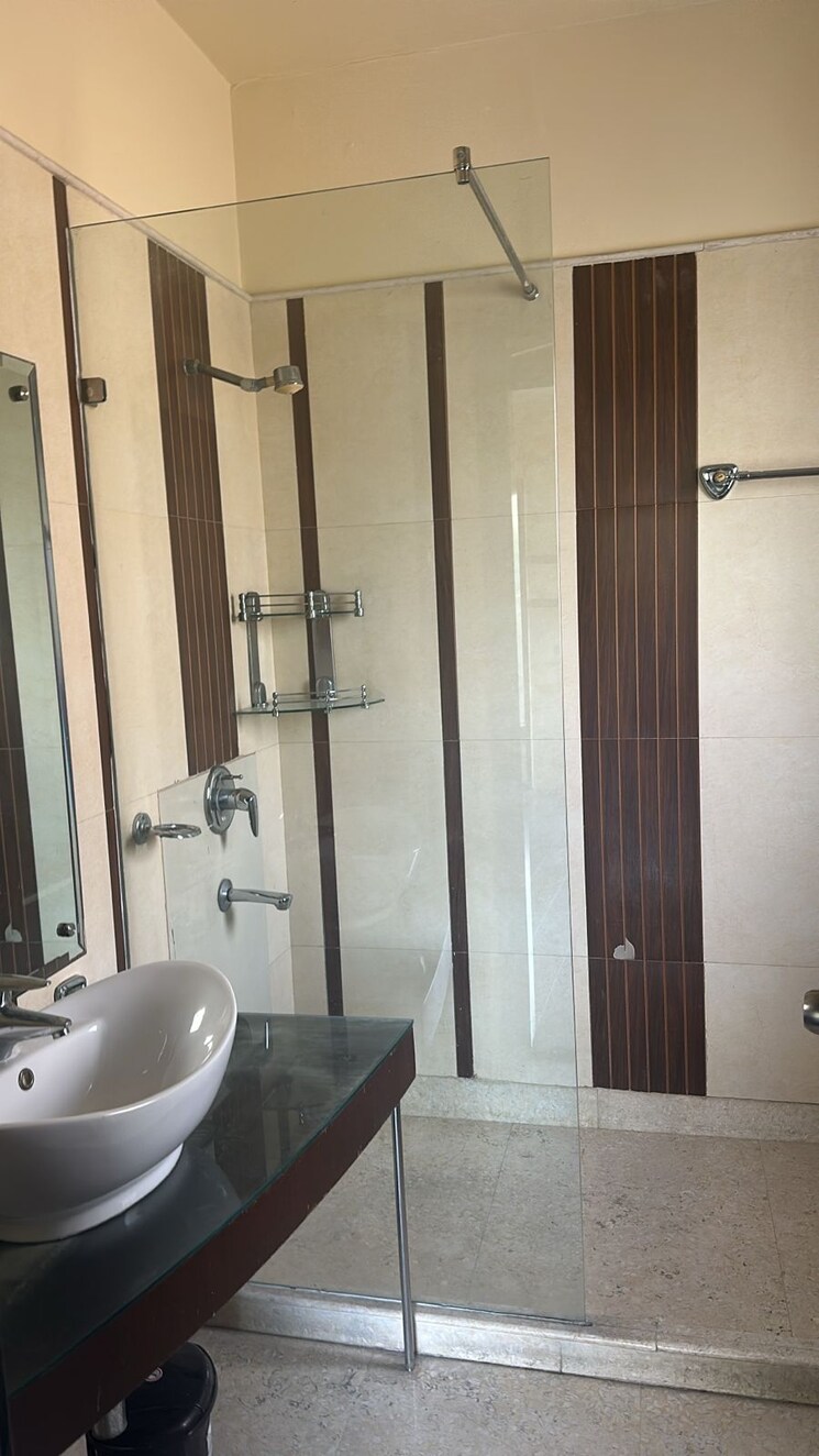 Bathroom, anand lok 4 Bedroom 7200 Sq.Ft. Apartment In Anand Lok Delhi 9112914