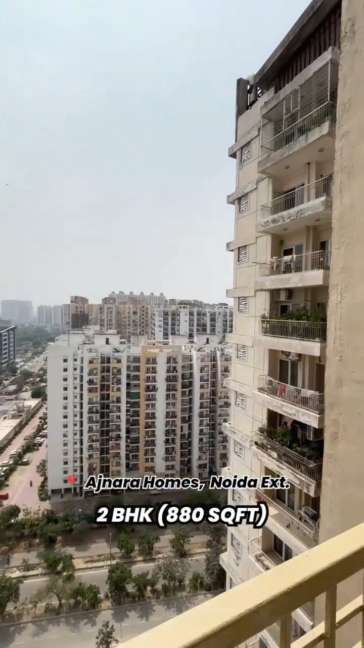 2 BHK + Extra Room Apartment For Sale in Ajnara Homes
