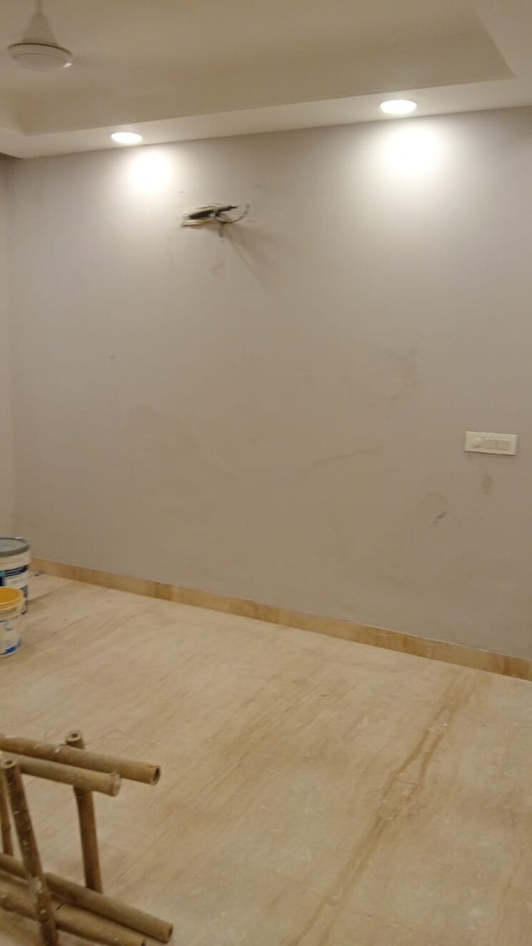 Room, greater kailash i 3 Bedroom 2000 Sq.Ft. Apartment In Greater Kailash I Delhi 9112941