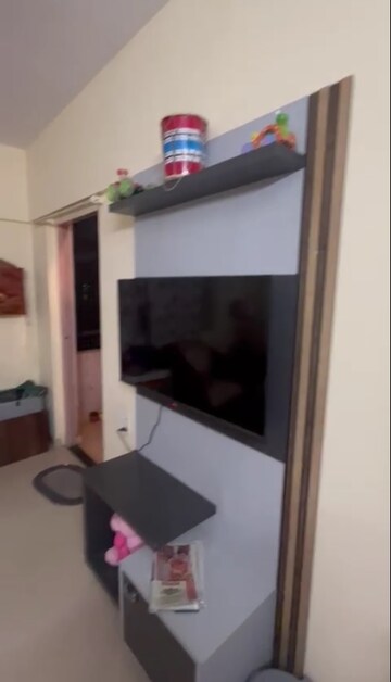 Room in 2 BHK Apartment at BU Bhandari Colonnade Apartment, Kharadi – for Rent