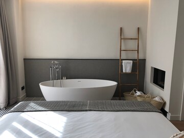 Attached Bathroom in 3 BHK Apartment at LnT Island Cove, Mahim – for Sale