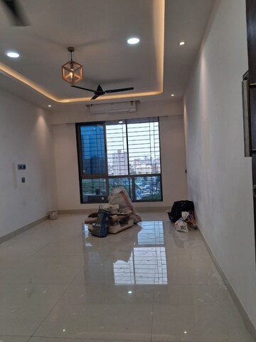 Room in 2 BHK Apartment at Shiv Shakti Tower 28, Malad East – for Rent