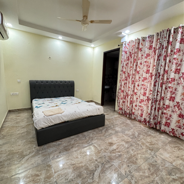 Bedroom, mi-rustle-court 3.5 Bedroom 2350 Sq.Ft. Apartment In Malesemau Lucknow 9112992