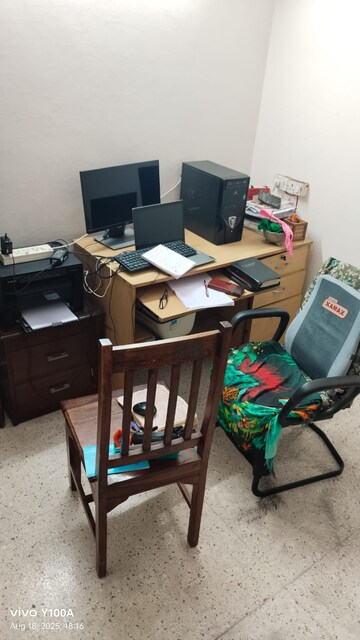 Team Area in 2 BHK Apartment at Sector 45 – for Rent