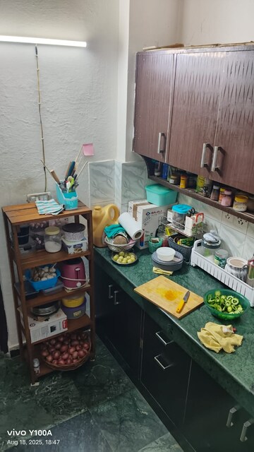 Team Area in 2 BHK Apartment at Sector 45 – for Rent
