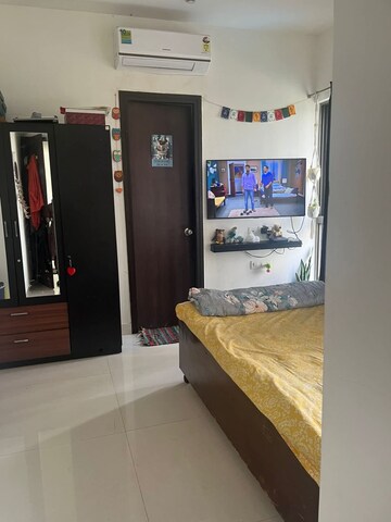 Bedroom in 2 BHK Apartment at Lodha Casa Viva, Majiwada – for Rent