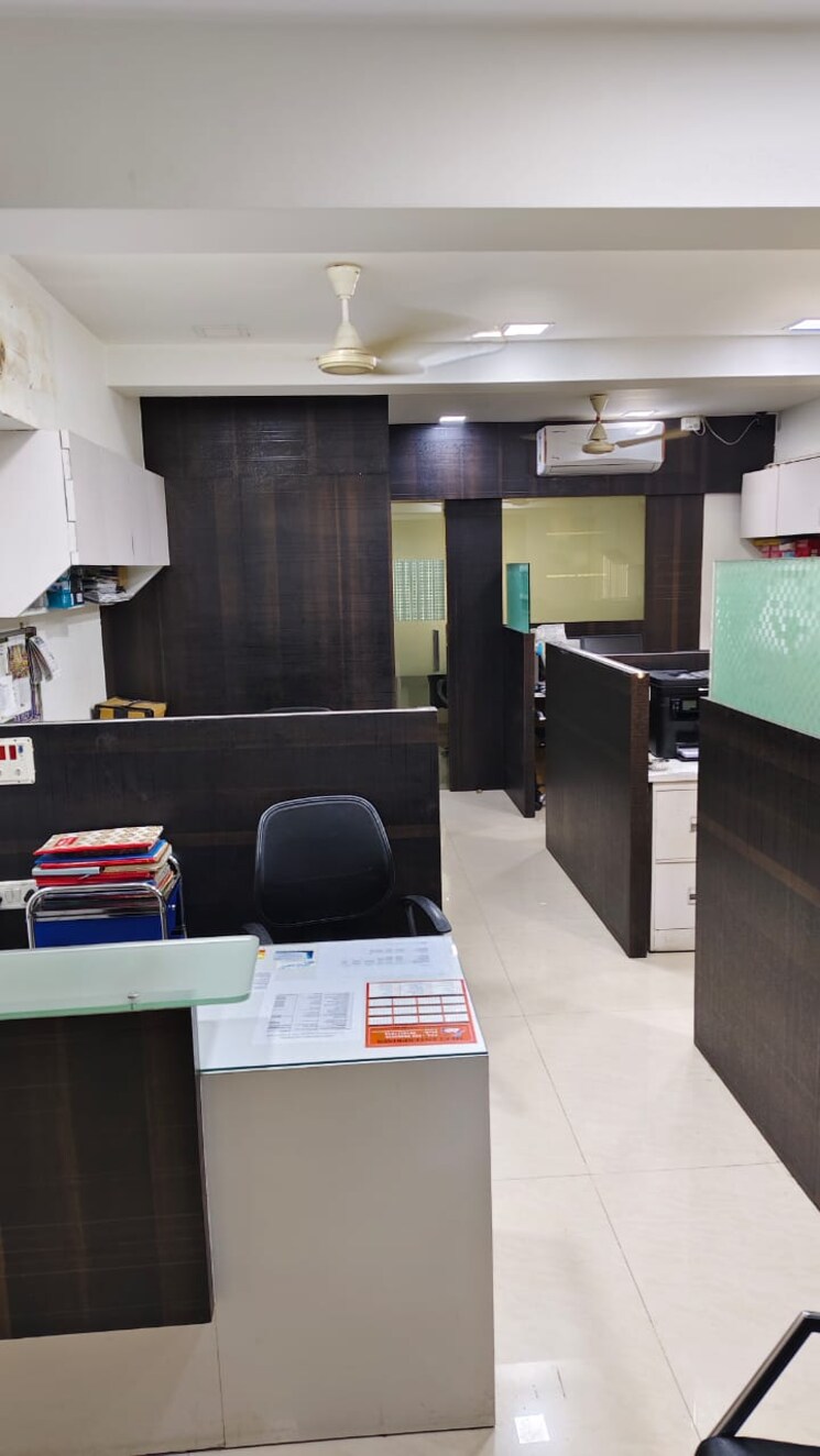 Team Area, shivai-plaza Commercial Office Space 1400 Sq.Ft. In Andheri East Mumbai 9113021