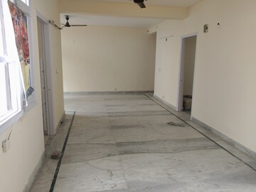 3 BHK Apartment at Sector 21c – for Rent