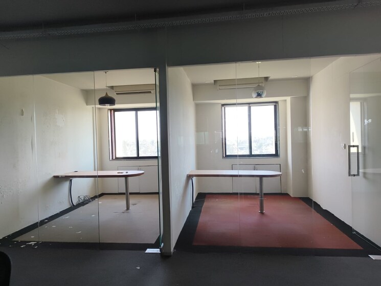Room, prime-corporate-park Commercial Office Space 10000 Sq.Ft. In Andheri East Mumbai 9113054