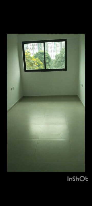 Room in 1 BHK Apartment at Kanjurmarg East – for Rent