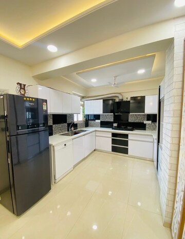 Kitchen in 3 BHK Apartment at Panchkula Urban Estate – for Rent