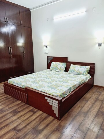 Master Bedroom in 3 BHK Builder Floor at Kohli One Malibu Town, Sector 47 – for Rent