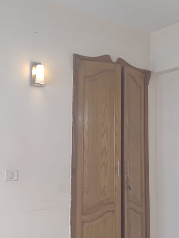 Room in 2 BHK Apartment at Eros Wembley Estate, Sector 50 – for Rent