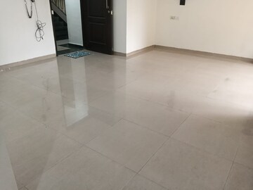 Room in 1 BHK Apartment at Sima Building, Chembur – for Rent