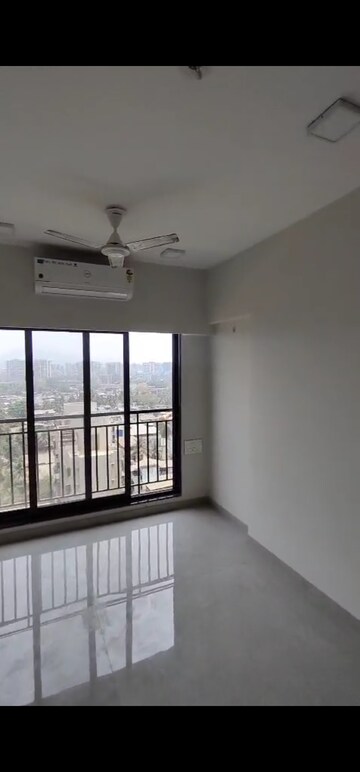 Room in 1 BHK Apartment at Roha Vatika, Kurla East – for Rent