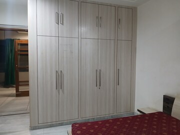 Bedroom in 1 RK Builder Floor at Pla – for Rent
