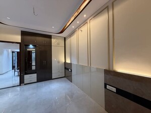 Room in 5 BHK Independent House at Sector 125 – for Sale