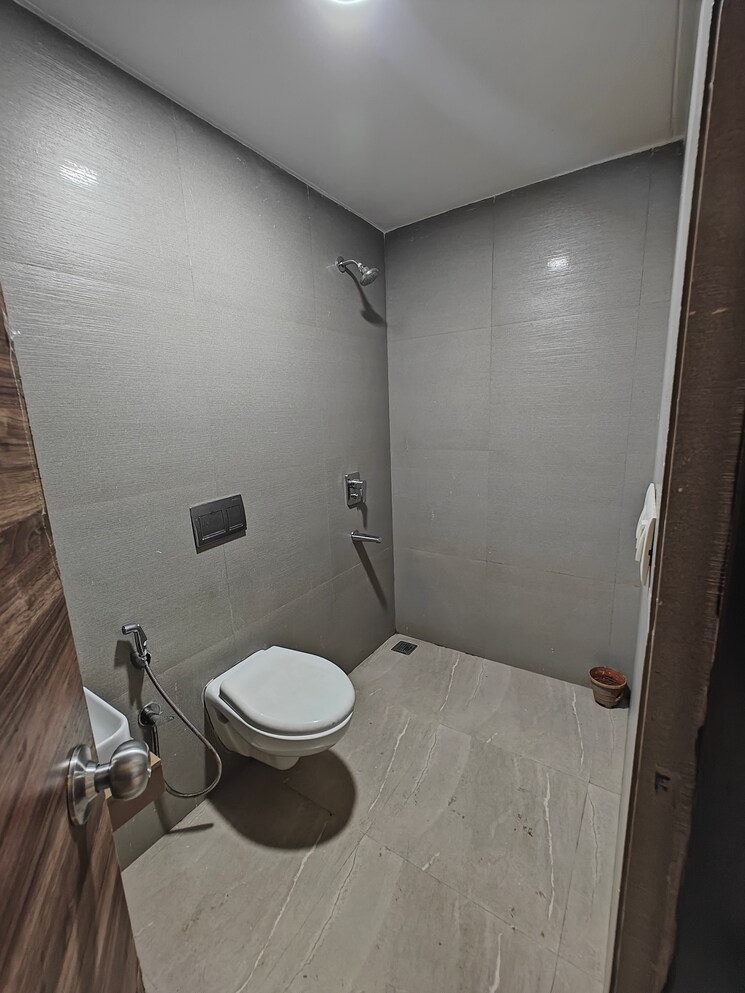 Bathroom, akshar-alvario 2 Bedroom 1100 Sq.Ft. Apartment In Seawoods Navi Mumbai 9113198
