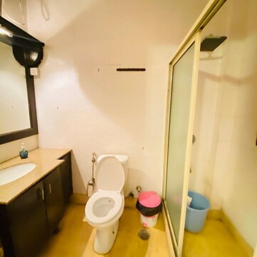 Attached Bathroom in 2 BHK Builder Floor at Masjid Moth DDA Flats RWA, Masjid Moth – for Rent