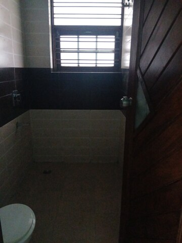 Attached Bathroom in 2 BHK Builder Floor at Sector 9 – for Rent