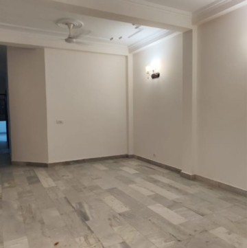 Room in 3 BHK Builder Floor at Boutique Residential Apartments C-220, Sarvodaya Enclave – for Rent