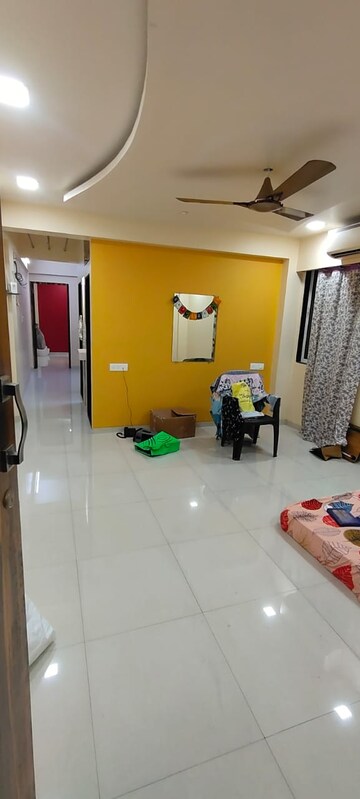 Room in 2 BHK Apartment at Lilium Lantana, Chandivali – for Rent