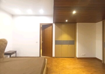 Room in 4 BHK Builder Floor at RWA Apartments Sector 39, Sector 39 – for Rent