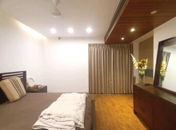 Bedroom in 4 BHK Builder Floor at RWA Apartments Sector 39, Sector 39 – for Rent