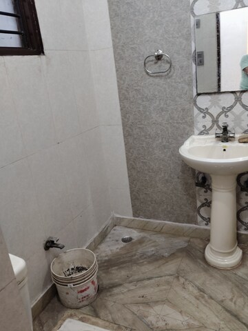 Bathroom in 3 BHK Builder Floor at Green Fields Colony – for Rent
