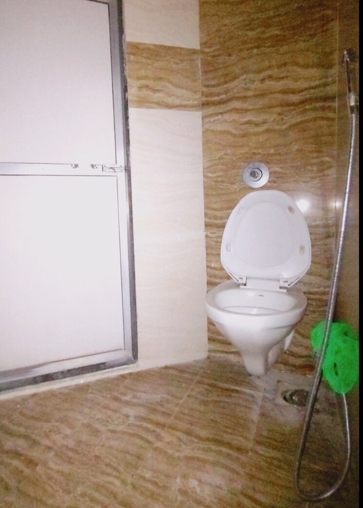 Bathroom, shanti-chs-kopar-khaiane 2 Bedroom 1140 Sq.Ft. Apartment In Kopar Khairane Navi Mumbai 9113290