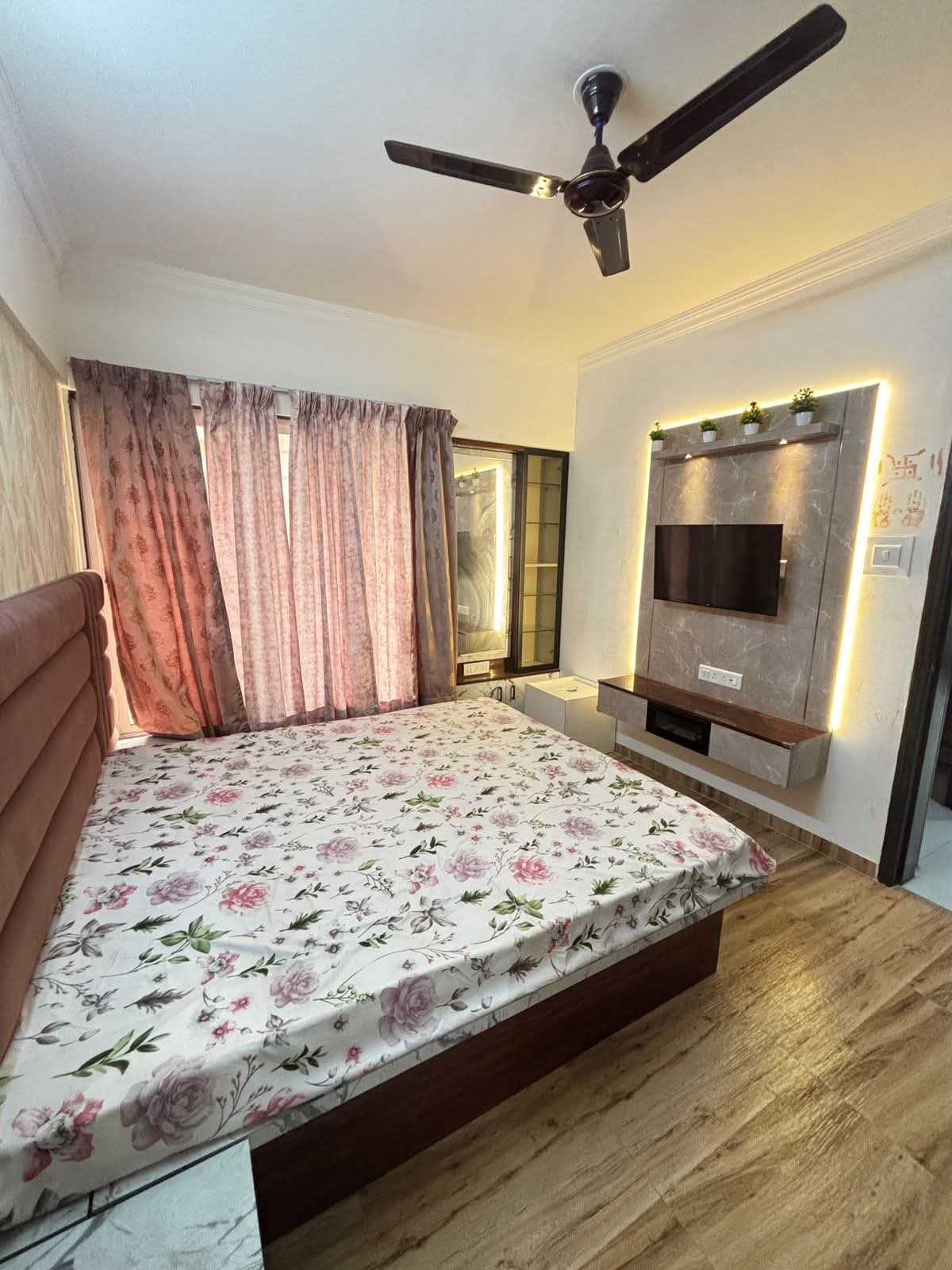 2 BHK Apartment For Rent in GK Aarcon