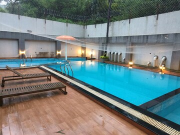 Swimming Pool in 1 BHK Apartment at Mahavir Square, Manpada – for Rent