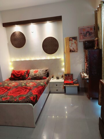 Team Area in 4 BHK Apartment at H R Buildcon Elite Homz, Sector 77 – for Rent