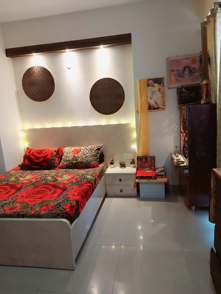 Team Area, h-r-buildcon-elite-homz 4 Bedroom 2217 Sq.Ft. Apartment In Sector 77 Noida 9113318