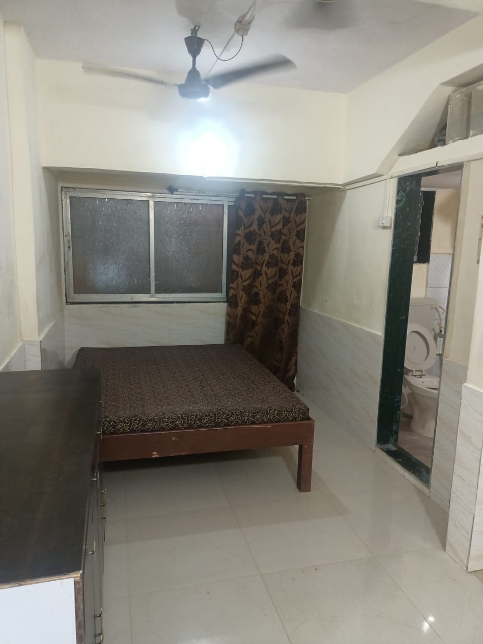 1 Rk  300 Sq.Ft. Apartment in Silver Castle Andheri East