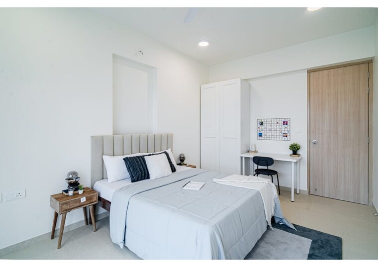 Bedroom, raj-infinia 4 Bedroom 2300 Sq.Ft. Apartment In Malad West Mumbai 9113334