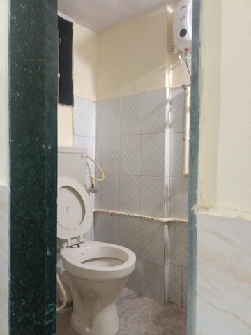 Bathroom in 1 RK Apartment at Silver Castle Andheri East, Andheri East – for Rent