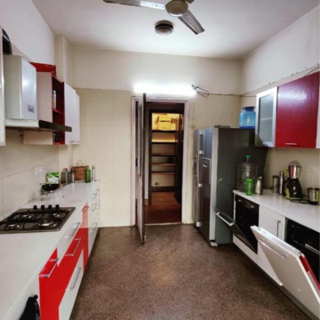 Kitchen in 2 BHK Builder Floor at DLF Royale Residences, Dlf Phase iv – for Rent