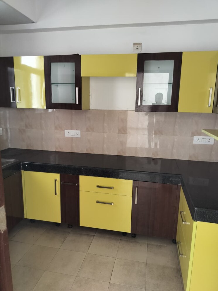Kitchen, indira nagar 2 Bedroom 1800 Sq.Ft. Builder Floor In Indira Nagar Lucknow 9113345
