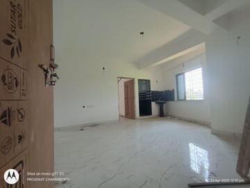 Room in 2 BHK Apartment at Barasat – for Sale
