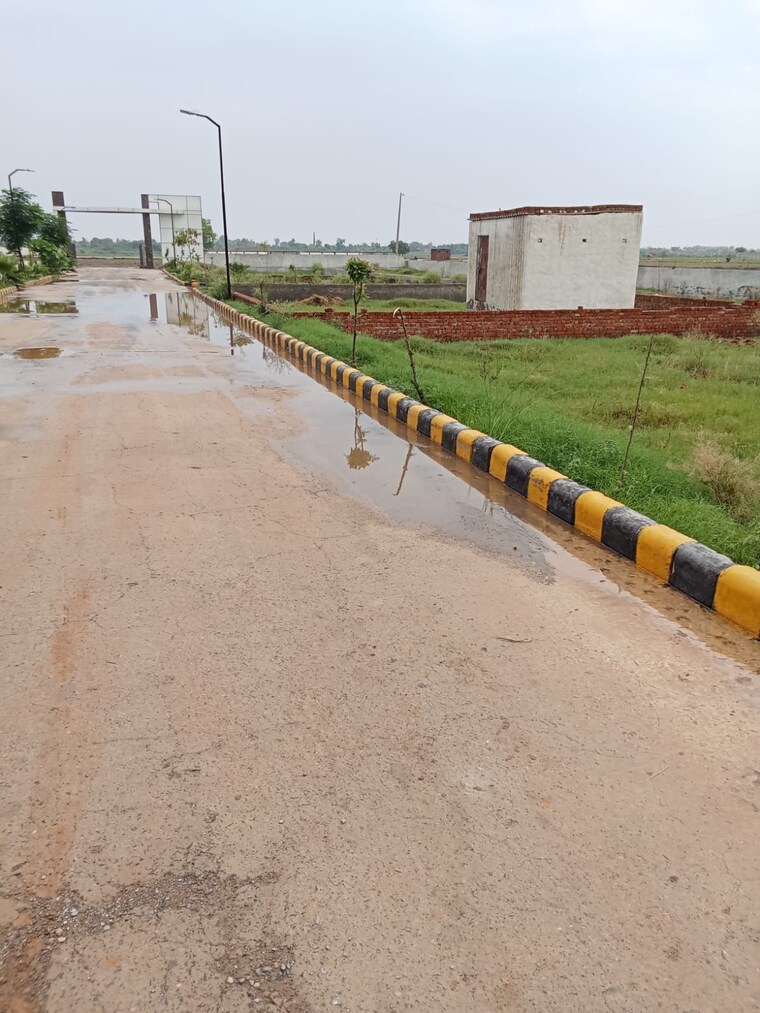 undefined, sector 78  171 Sq.Yd. Plot In Sector 78 Faridabad 9113367