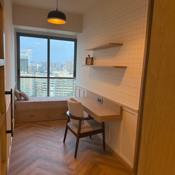 Room in 3 BHK Apartment at Almeida Park, St. Peters Colony – for Rent