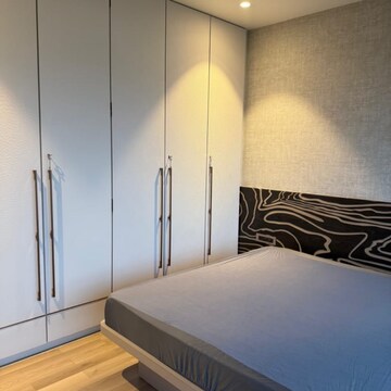 Bedroom in 3 BHK Apartment at Almeida Park, St. Peters Colony – for Rent
