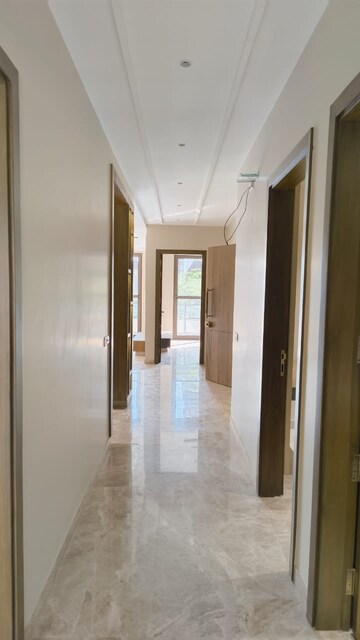 Building Lobby in 4 BHK Builder Floor at Janakpuri – for Sale