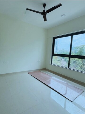 Bedroom in 2 BHK Apartment at Kalpataru Immensa, Kolshet Road – for Rent