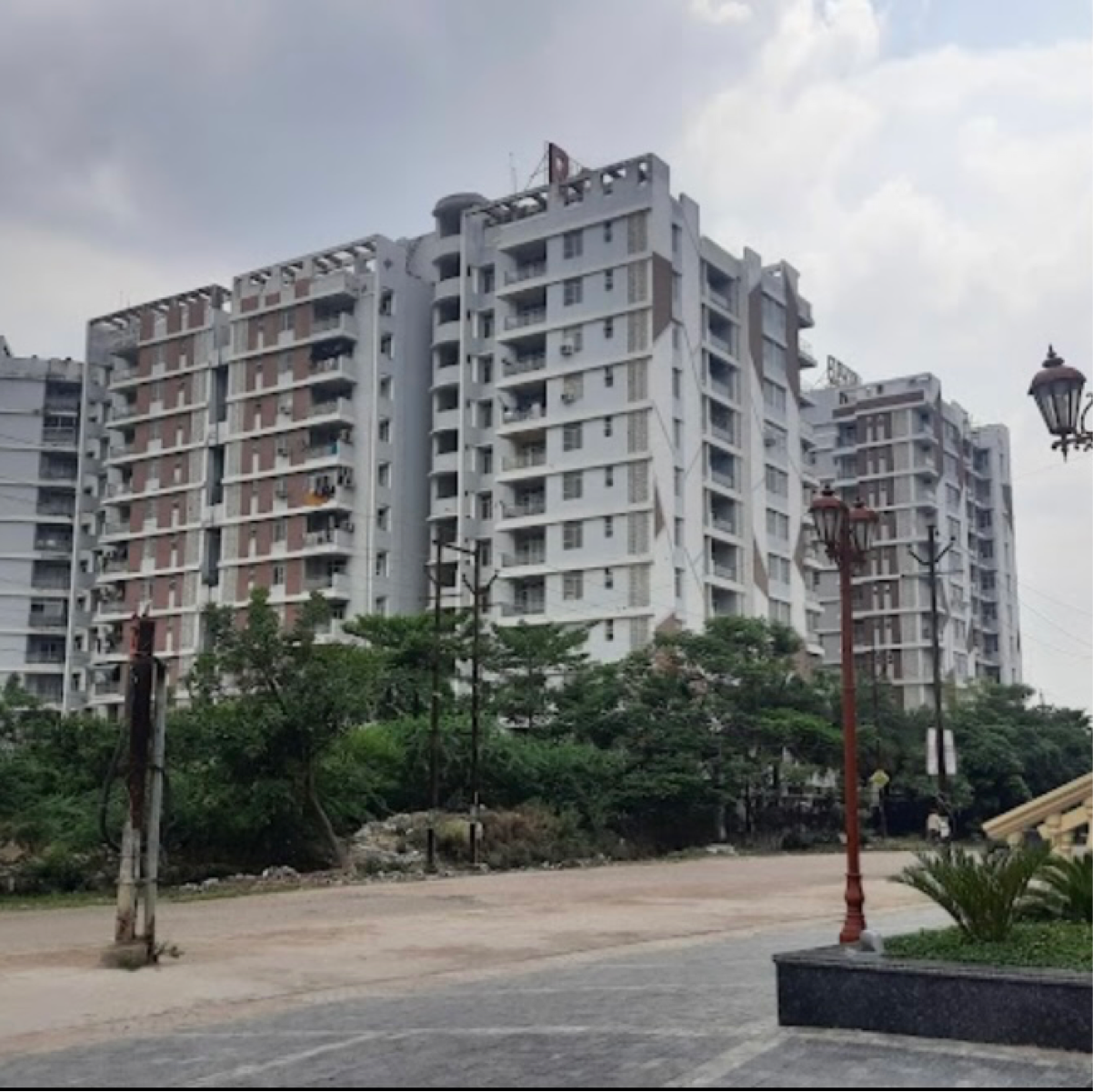 3 BHK + Study Room Apartment For Sale in RG Euphoria