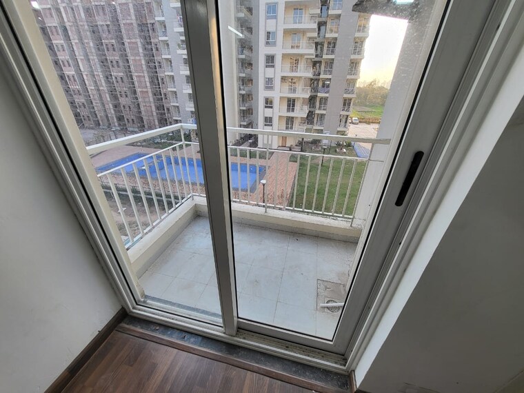 Balcony, sushma-valencia 2 Bedroom 1300 Sq.Ft. Apartment In International Airport Road Zirakpur 9113482