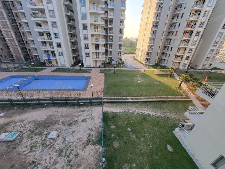 Balcony, sushma-valencia 2 Bedroom 1300 Sq.Ft. Apartment In International Airport Road Zirakpur 9113482