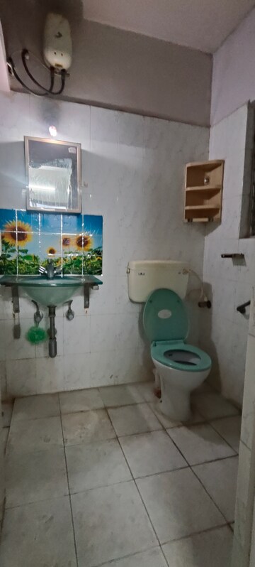 Bathroom in 2 BHK Apartment at Kubera Gulshan, Aundh – for Rent